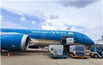 Gần 30 tấn hàng cứu trợ đến vùng bão lũ miền Bắc đã được Vietnam Airlines vận chuyển 